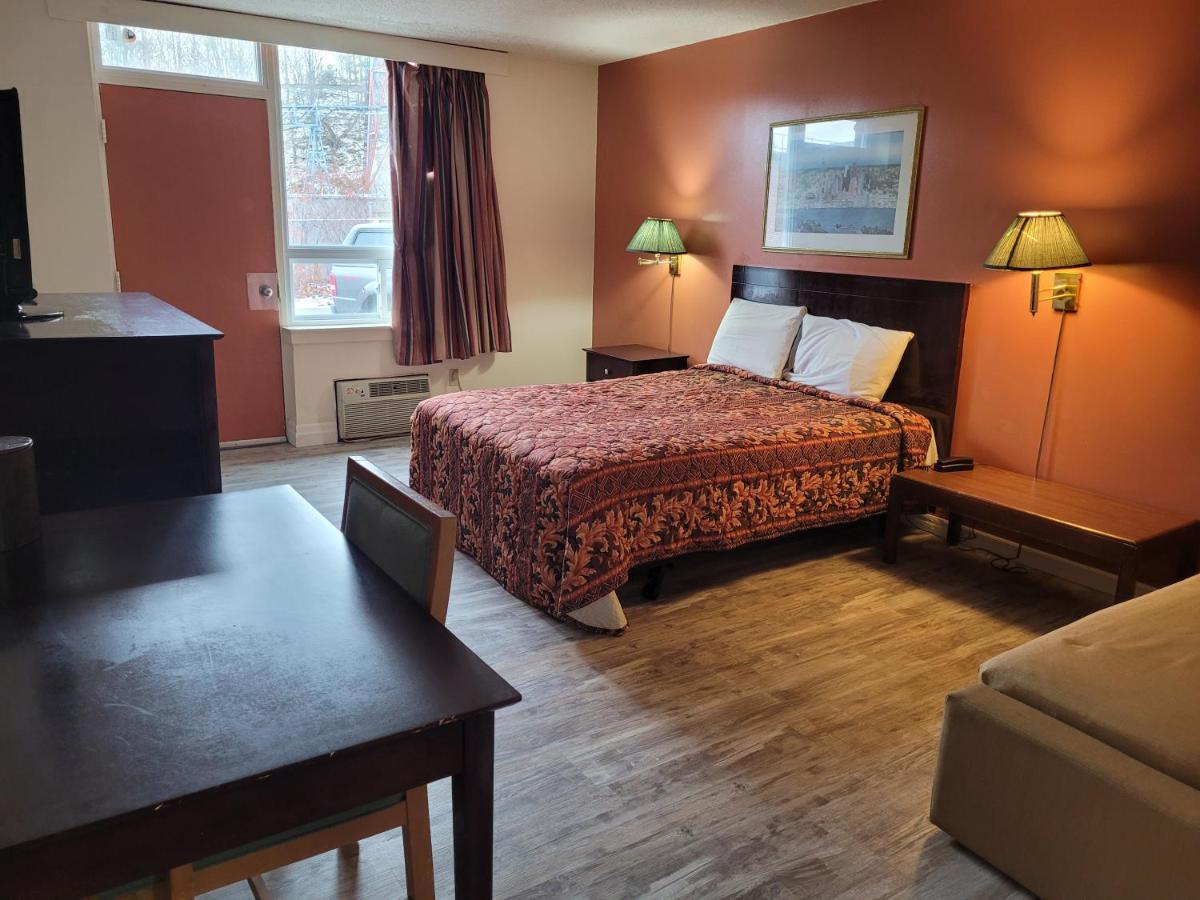 Midtown Hotel Parry Sound Kültér fotó